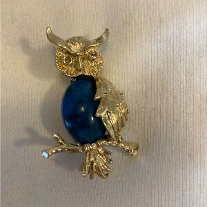 Gerry’s Owl Vintage Pin Brooch with Stone
